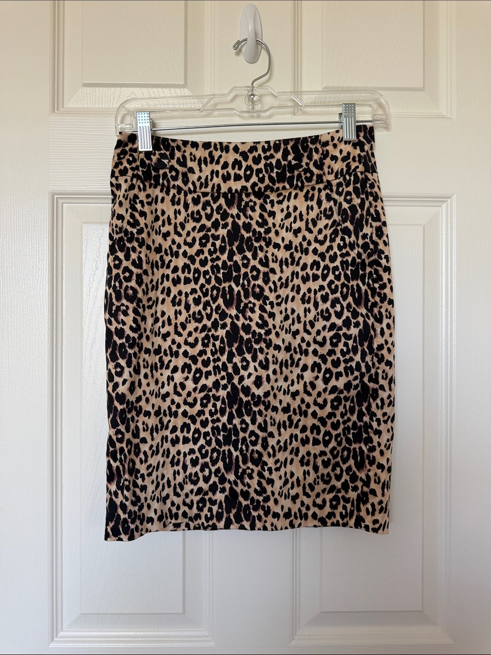 Forever 21 Leopard Print Pencil Skirt in Tan and Black